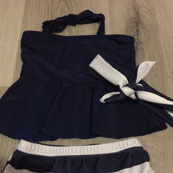 Sold - Picture 2 of 4